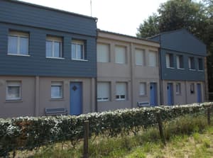 thumbnail: Front of property