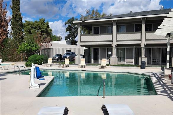 Pool,On-Site,Property Amenity,Recreation