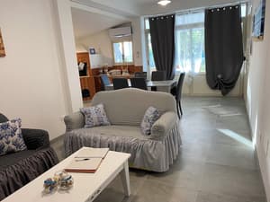 thumbnail: Living area