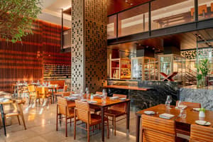 thumbnail: Restaurant