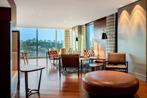 thumbnail: Lounge
