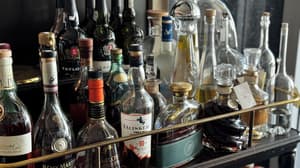 thumbnail: Bar (on property)