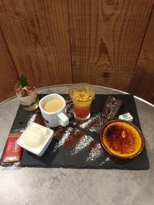thumbnail: Restaurant