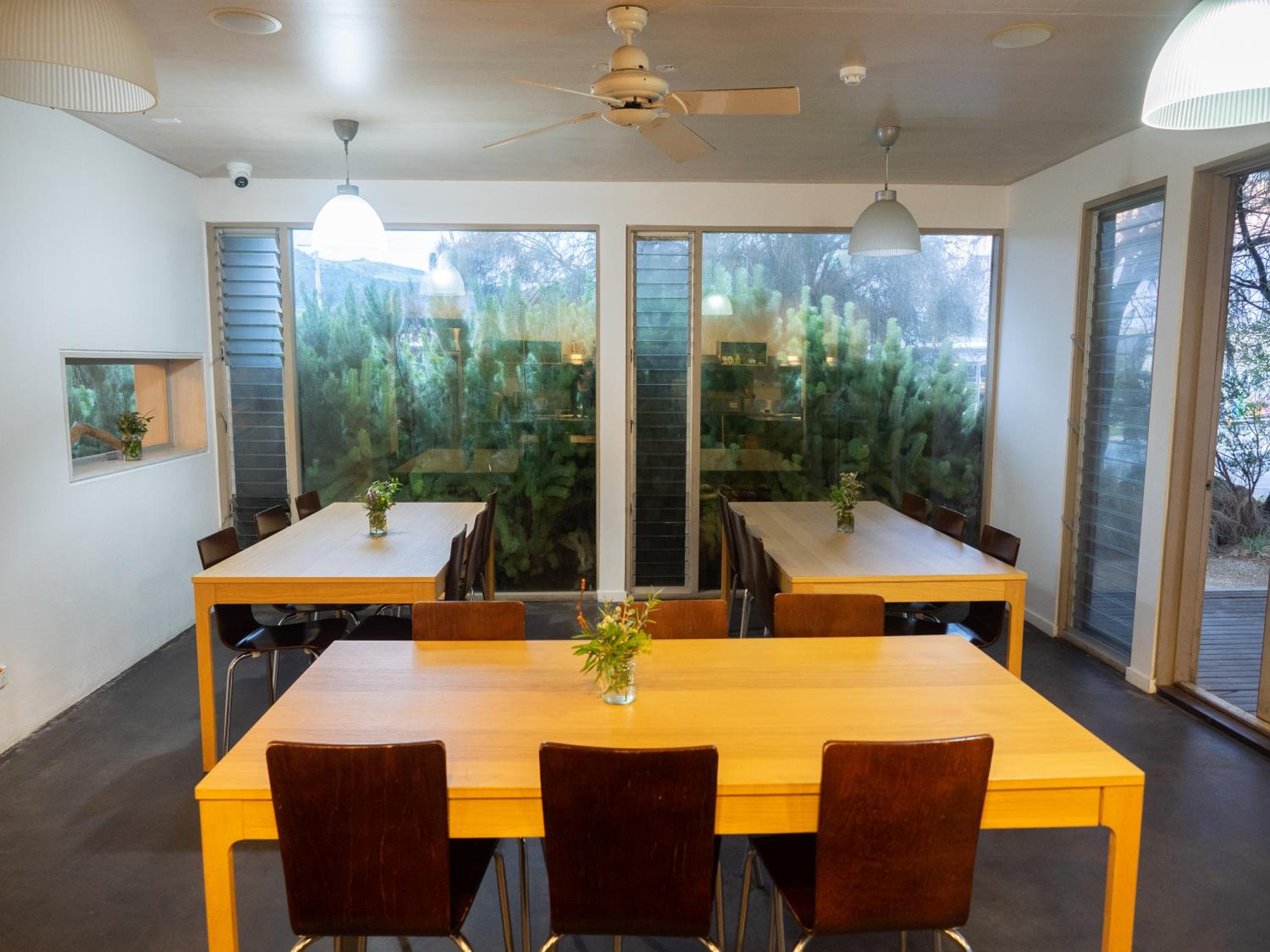 Restaurant-cafeteria