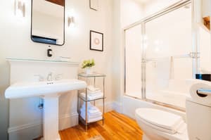 thumbnail: Exterior