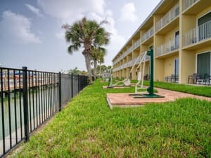 thumbnail: Exterior