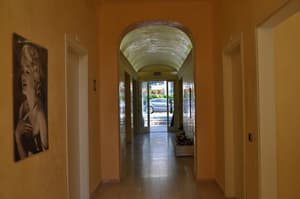 thumbnail: Interior entrance