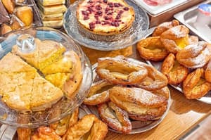 thumbnail: Breakfast buffet