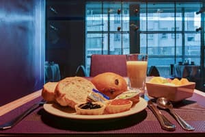 thumbnail: Restaurant
