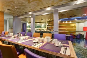 thumbnail: Restaurant