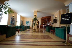 thumbnail: Lobby sitting area