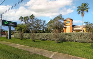 thumbnail: Exterior