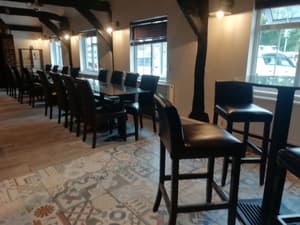thumbnail: Bar (on property)