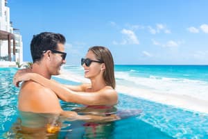 thumbnail: Infinity pool