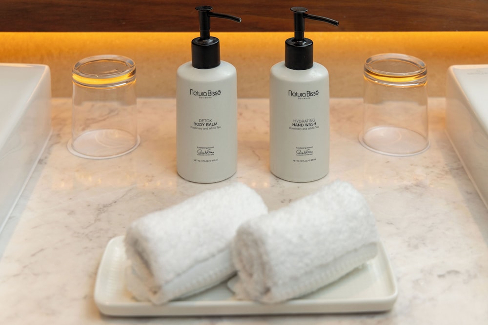Bathroom amenities