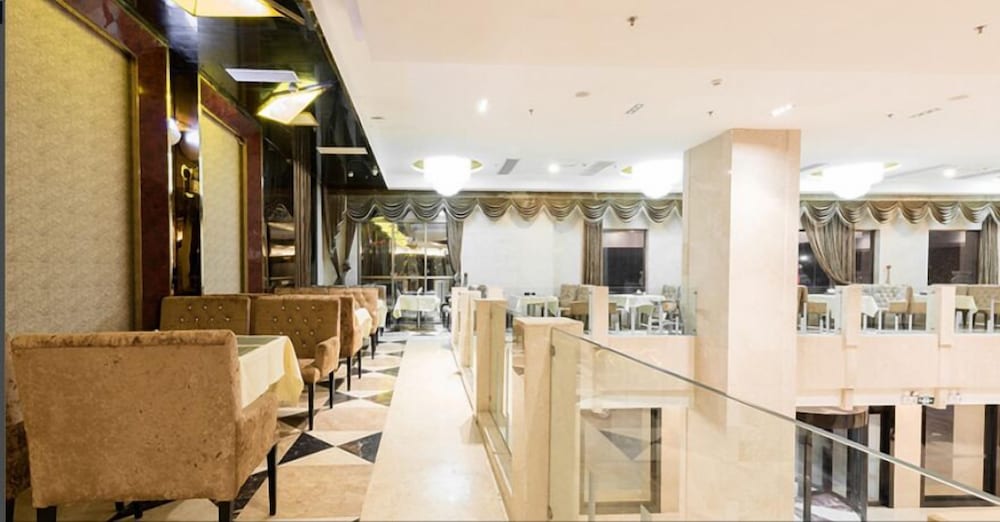 Restaurant-cafeteria