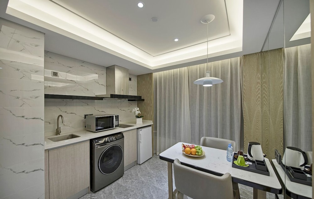 Private kitchenette