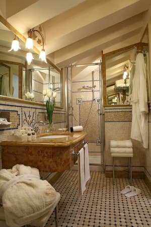 thumbnail: Bathroom