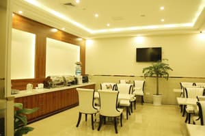 thumbnail: Restaurant