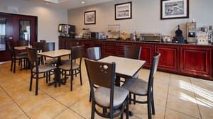 thumbnail: Breakfast area