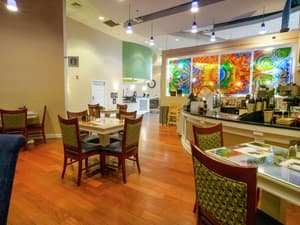thumbnail: Breakfast area
