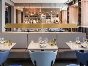 thumbnail: Restaurant
