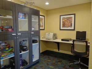 thumbnail: Business center