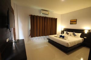 thumbnail: Room