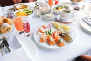 thumbnail: Breakfast area