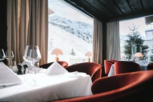 thumbnail: Restaurant