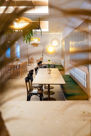 thumbnail: Restaurant