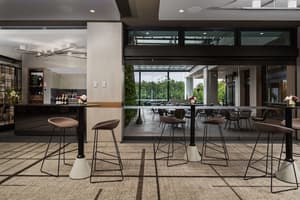 thumbnail: Bar (on property)