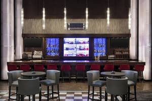 thumbnail: Bar (on property)