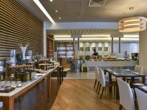 thumbnail: Restaurant