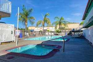 thumbnail: Outdoor pool