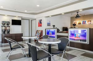 thumbnail: Business center