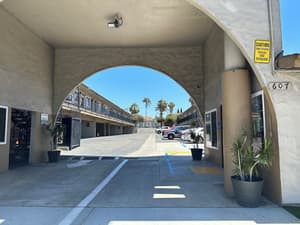 thumbnail: Exterior
