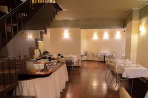 thumbnail: Breakfast area