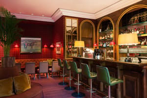 thumbnail: Bar (on property)