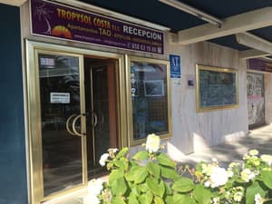 thumbnail: Reception