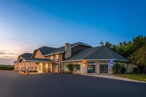 thumbnail: Exterior