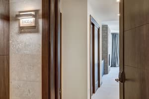 thumbnail: Interior entrance