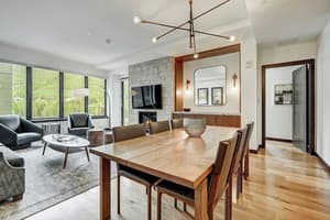 thumbnail: In-room dining