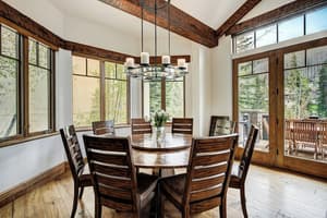 thumbnail: In-room dining