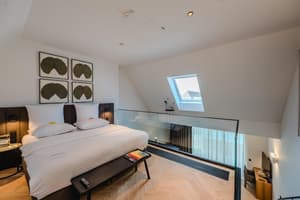 thumbnail: Room