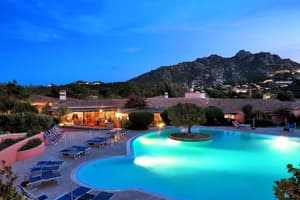 thumbnail: Outdoor pool
