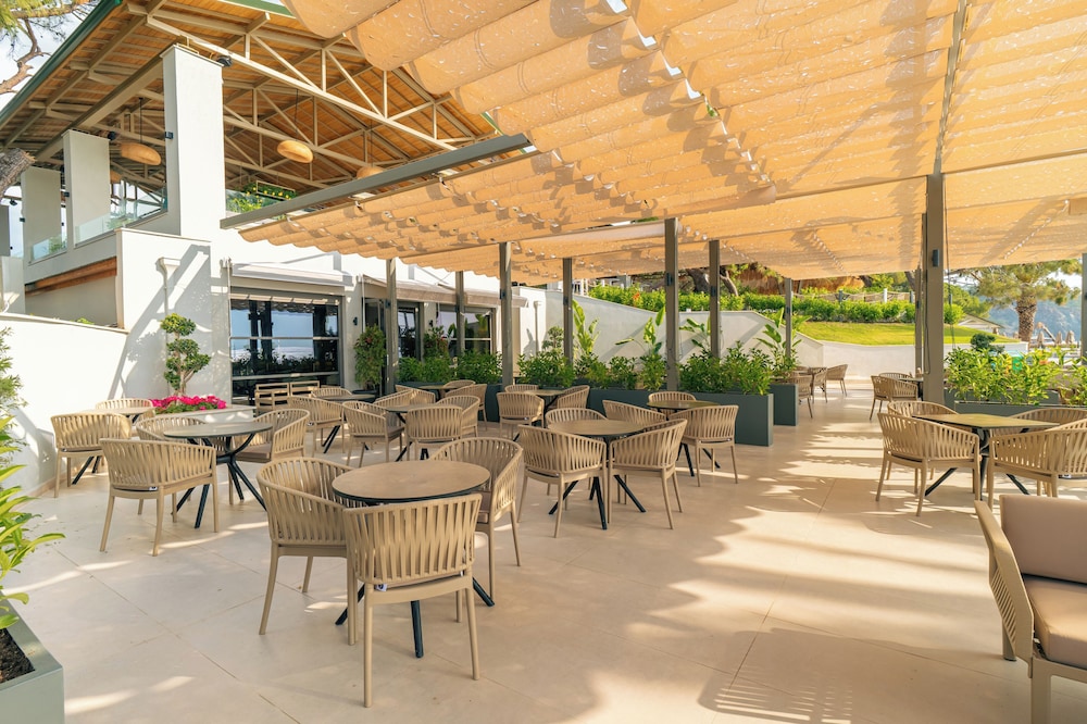 Beach bar