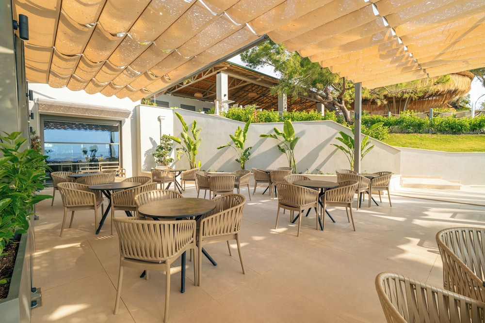 Beach bar