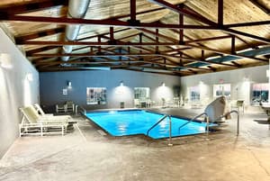 thumbnail: Pool