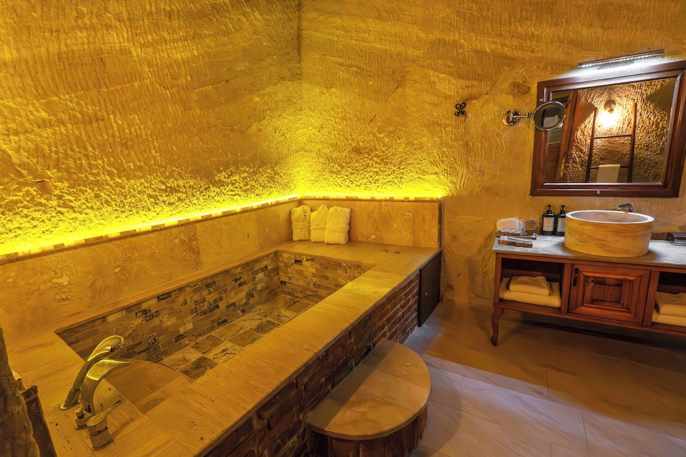 Jetted tub